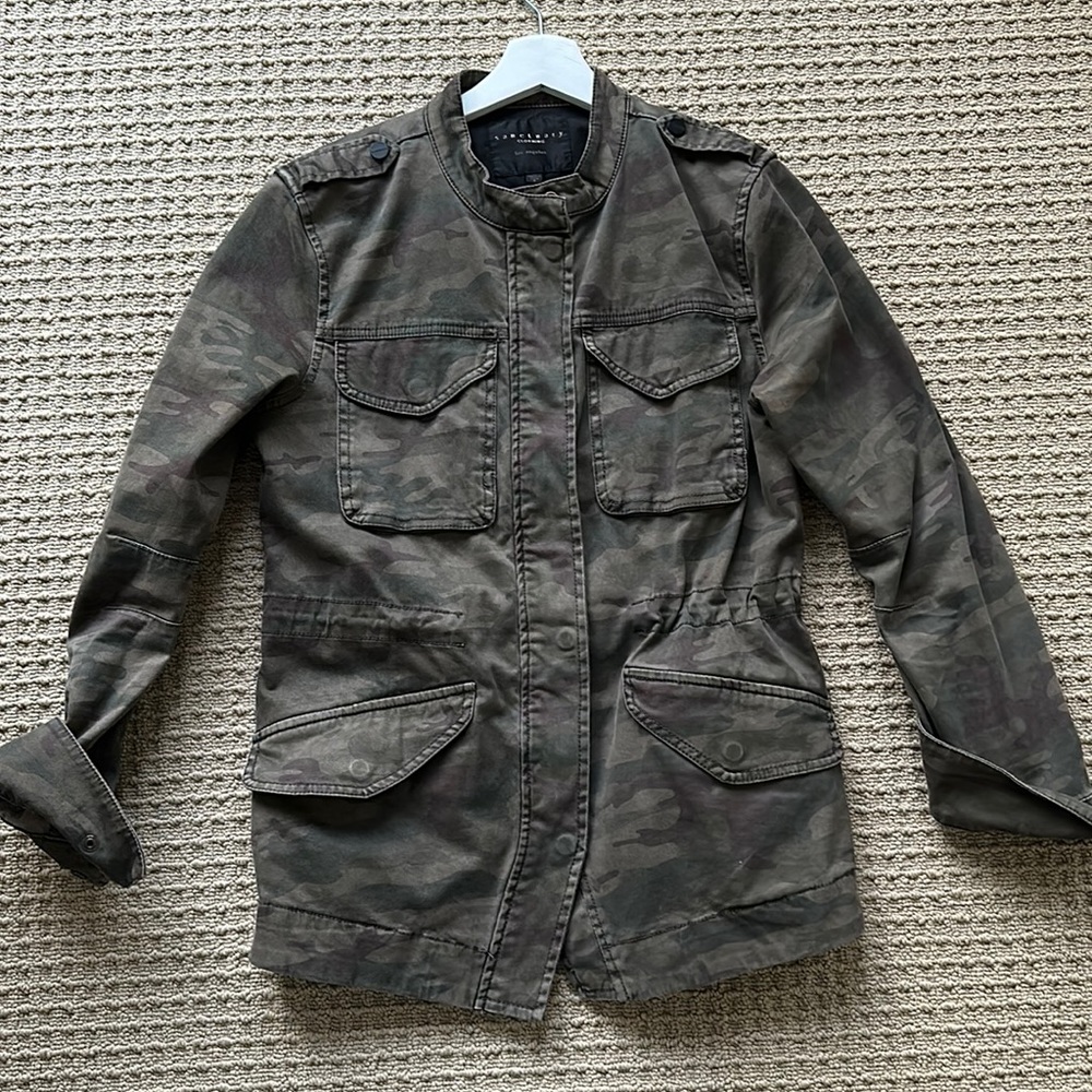 EUC Sanctuary Anthropologie size small camouflage pattern jacket